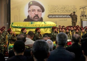 “تشييع فؤاد شكر في الضاحية الجنوبية: السيد حسن نصر الله سيحدد موقف حزب الله من التصعيد الإسرائيلي”