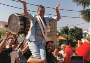 استقبال حاشد لملكة جمال لبنان ندى كوسا في مسقط رأس والدتها بقرزلا العكارية